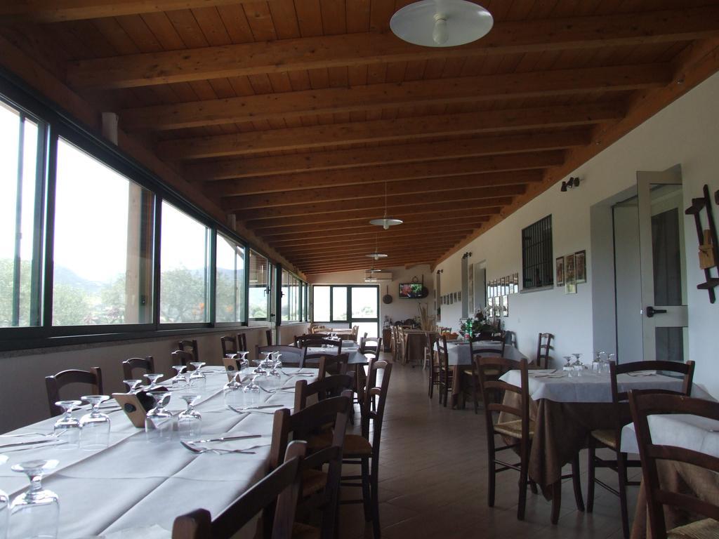 Locoe Farm stay Oliena